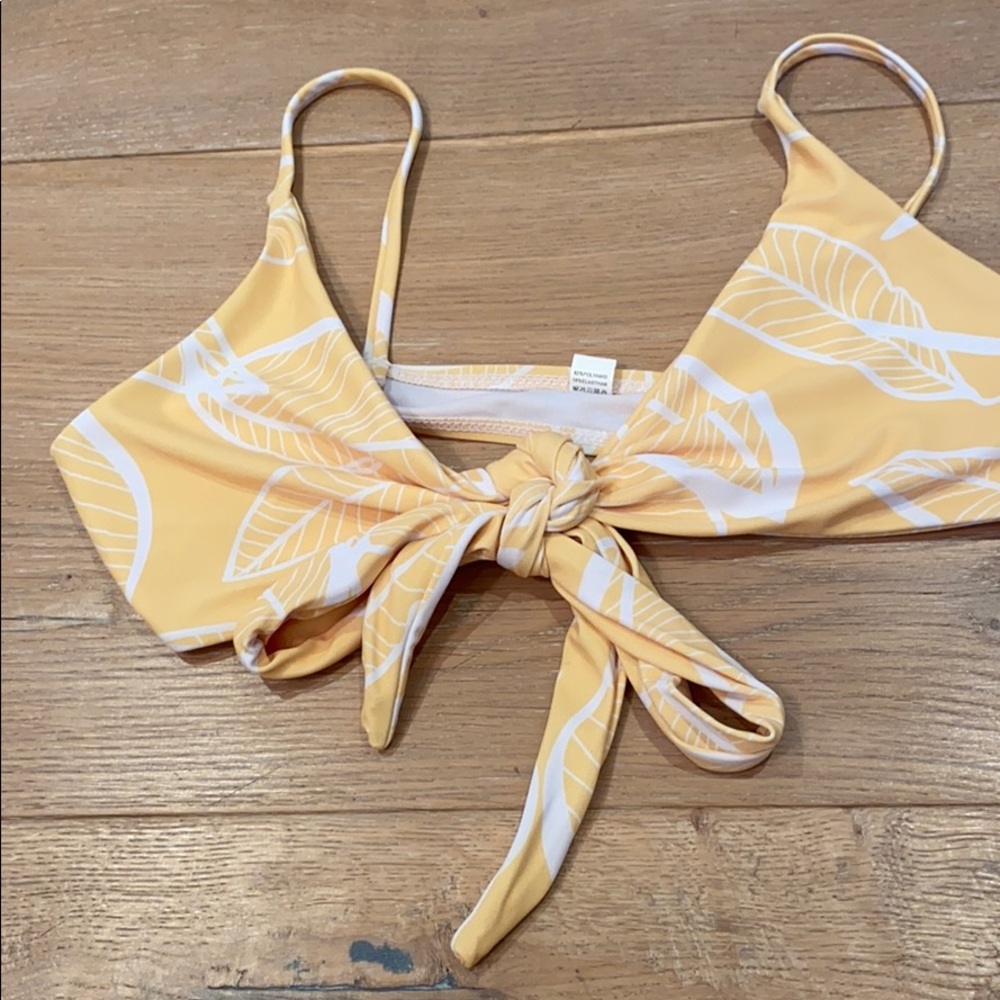 bathingsuit - Picture 2 of 2